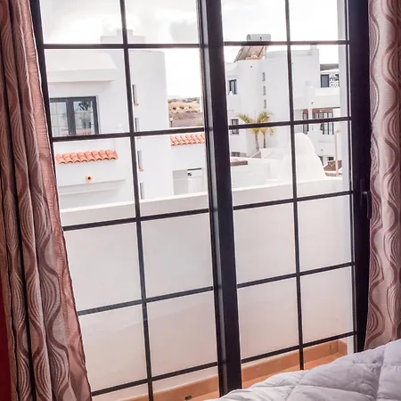Coco Surfhouse - Coworking Coliving Guest house Corralejo