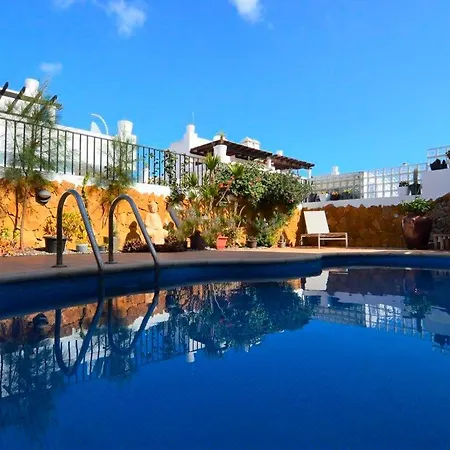 Coco Surfhouse - Coworking Coliving Gasthof *