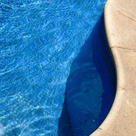 ゲストハウス Coco Surfhouse - Coworking Coliving コラレホ