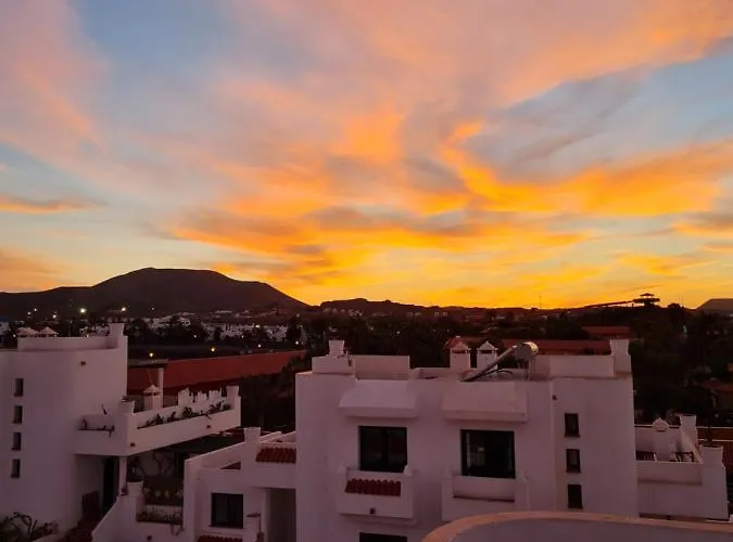 Coco Surfhouse - Coworking Coliving Guest house