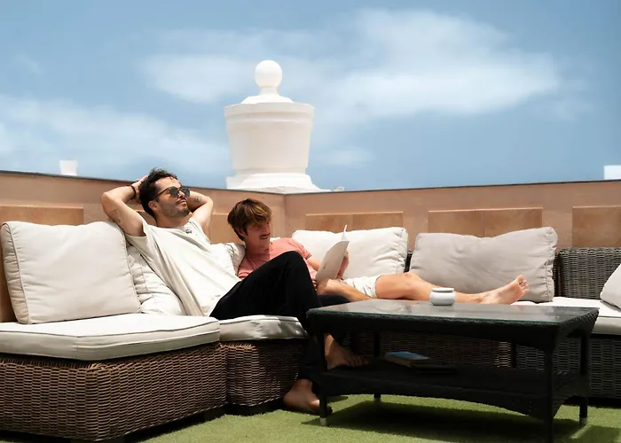 Coco Surfhouse - Coworking Coliving *